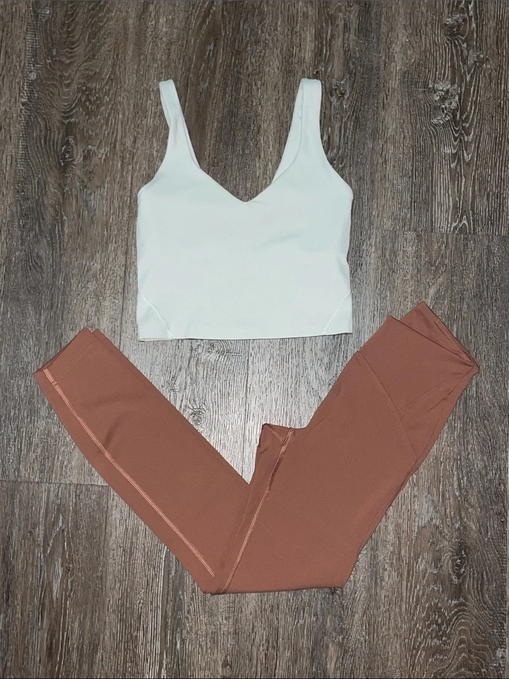 GUC Lululemon Bone/Copper Workout Set. Size 2